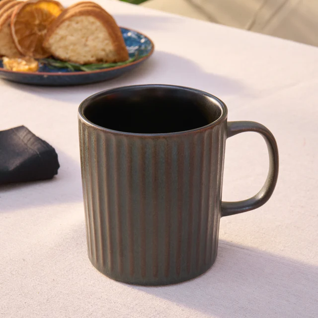 Mug en grès Cervantes, 380 ml, vert